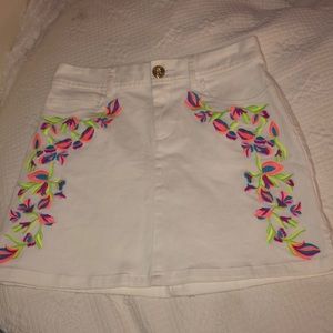 Lilly pulitzer white embroidered jean skirt